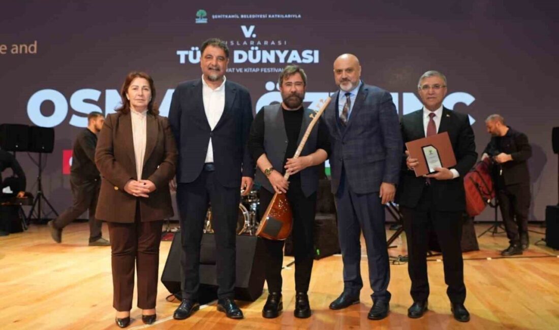 Şehitkamil Belediyesi ev sahipliğinde düzenlenen 5. Uluslararası Türk Dünyası Edebiyat