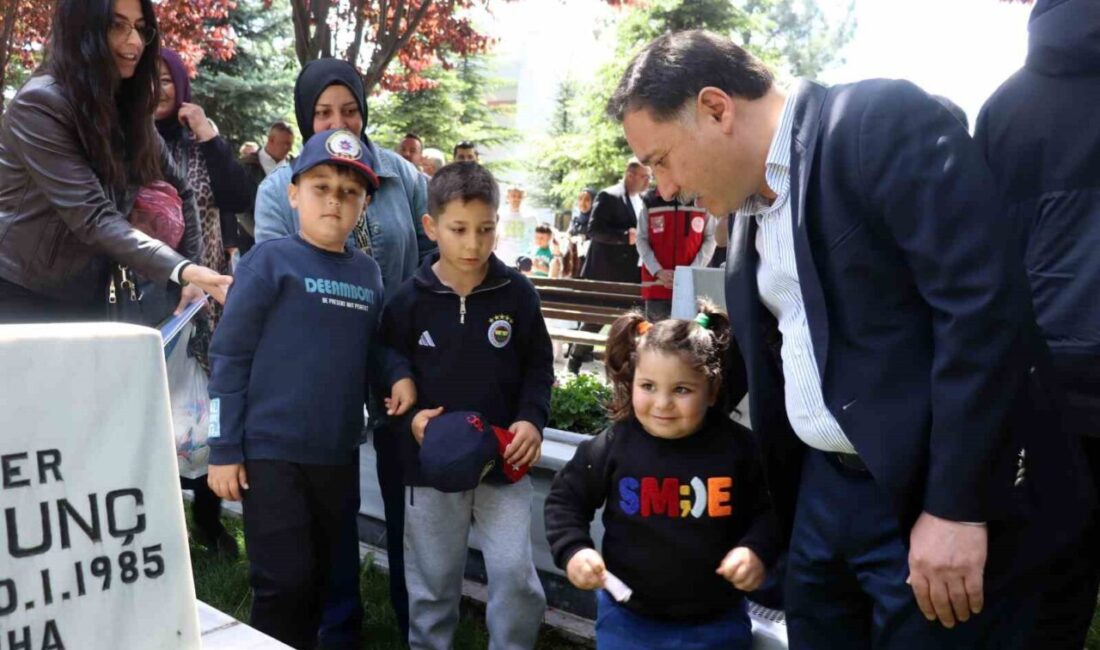 Kayseri Valisi Gökmen Çiçek, protokol ile birlikte Kurban Bayramı’nın arifesinde