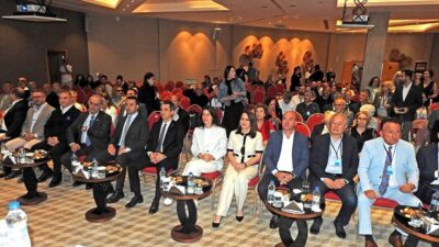 İzmir’in Çeşme ilçesinde turizm sektörünün geleceğine ışık tutmayı amaçlayan “1.