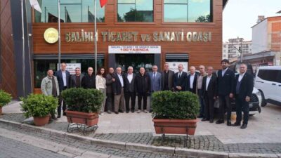 Salihli Ticaret ve Sanayi Odası’nda düzenlenen istişare toplantısında Selendi’nin yıllardır