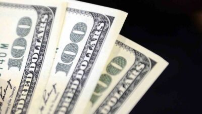 Dolar 45,3610 liradan, euro ise 53,2920 liradan güne başladı. İstanbul