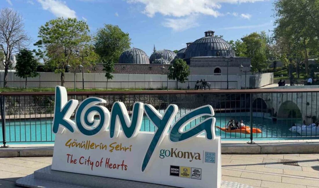 Konya’da sıcak havayı fırsat bilen vatandaşlar, başta Meram Bağları olmak