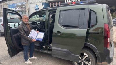 İstanbul’da yetkili bayiden bir yıl önce sıfır kilometre Peugeot Rifter