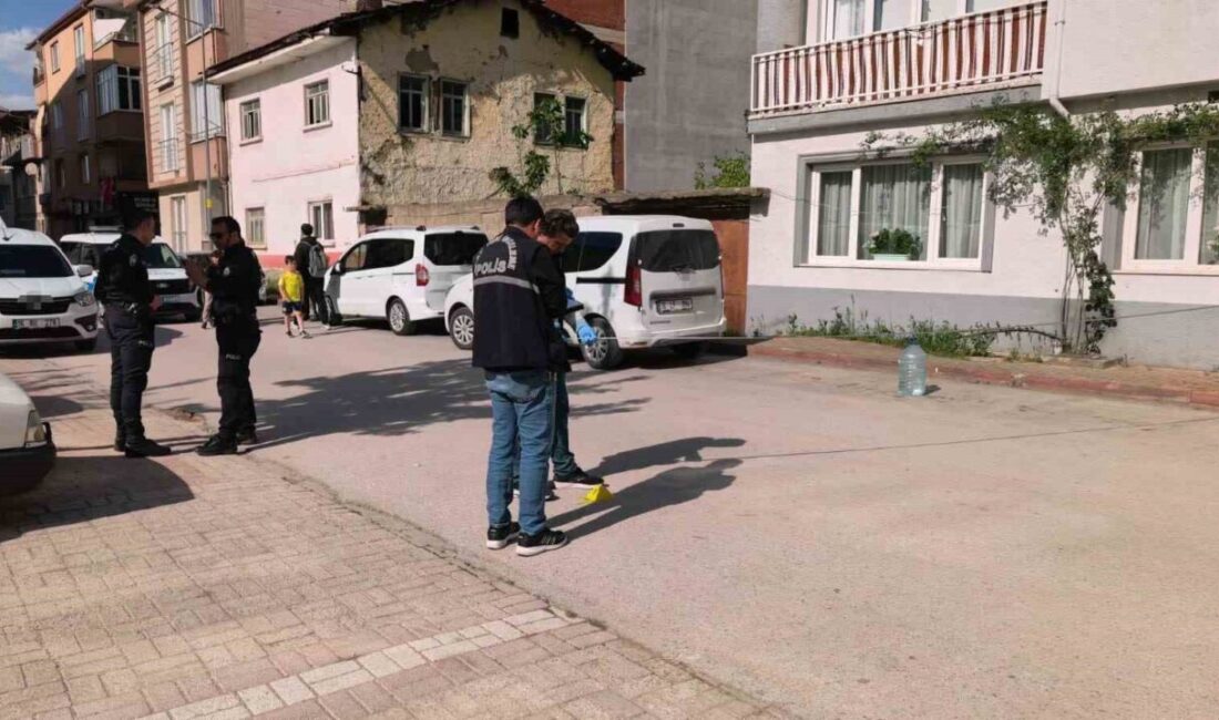Bursa’nın İnegöl ilçesinde meydana gelen kavgada bir kişiyi silahla ateş