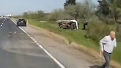 İstanbul Silivri’de sürücüsünün kontrolünden çıkan kamyonet, yol kenarındaki otluk alana