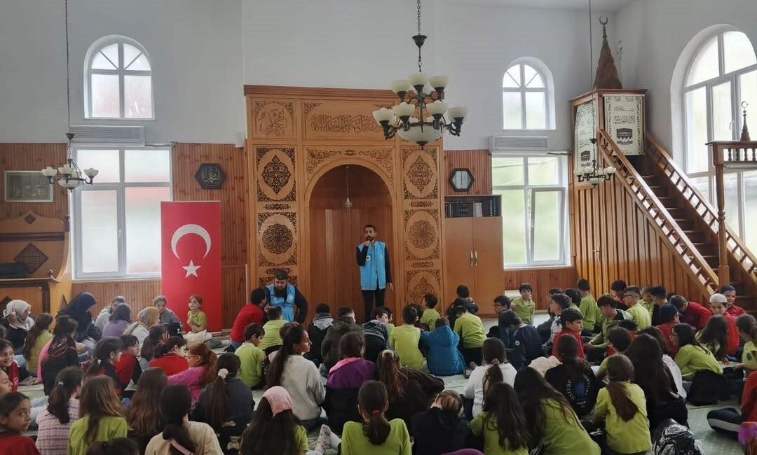 Sinop’ta ÇEDES projesi kapsamında düzenlenen yıl sonu etkinliğinde yaklaşık 200