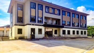Sinop’un Erfelek ilçesinde yapımı tamamlanan 16 derslikli Erfelek Mesleki ve