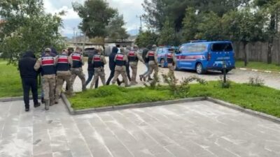 Şırnak’ın Uludere ilçesinde jandarma ekipleri tarafından uyuşturucu satıcılarına ve kullanıcılarına