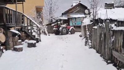 Sivas’ta mayıs ayının ilk günlerinde etkili olan kar yağışı, köyleri