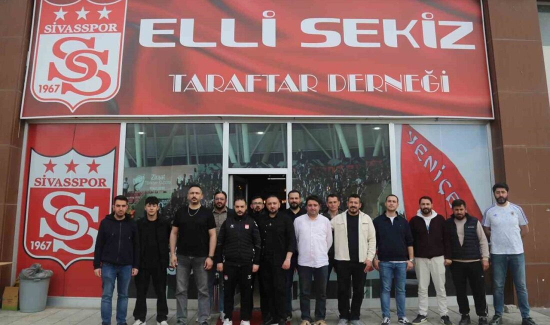 Sivasspor’da olağan genel kuruldan başkan adayı çıkmaması sonrası yönetimin divan