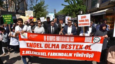Şanlıurfa’nın Siverek ilçesinde 10-16 Mayıs Engelliler Haftası kapsamında düzenlenen farkındalık