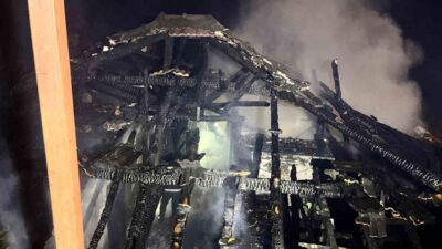 Aydın’ın Sultanhisar ilçesine bağlı Atça Mahallesi’nde gece saatlerinde çıkan yangında