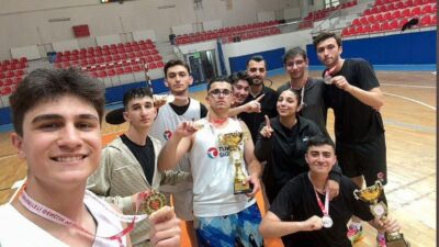 Kayseri’de düzenlenen 6. Sokaklar Bizim 3X3 Basketbol turnuvasında birbirinden çekişmeli