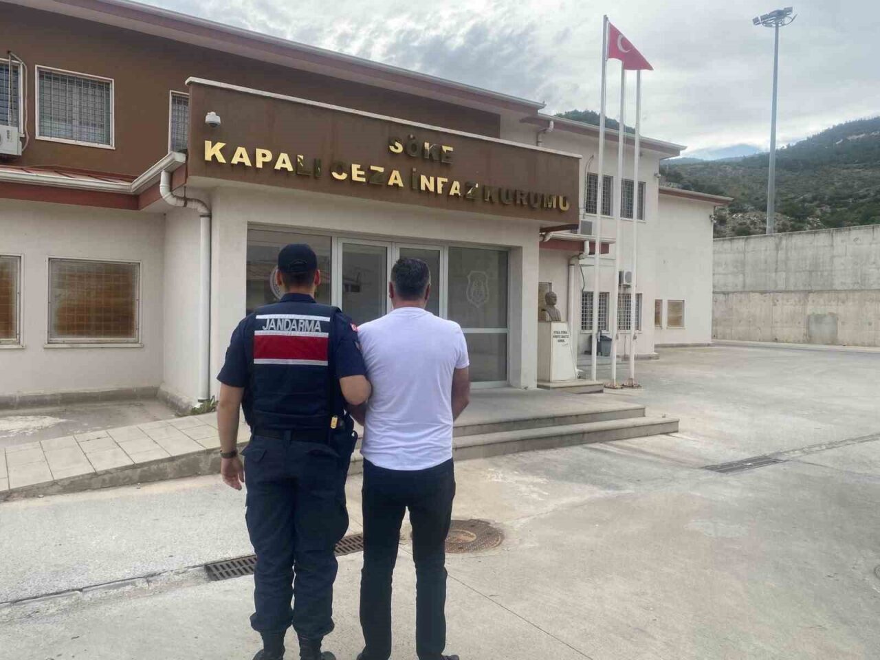 Aydın’ın Söke ilçesinde 10 yıl 6 ay kesinleşmiş hapis cezası