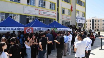 Söke’de düzenlenen 3. Kariyer Günleri, gençleri işverenlerle bir araya getirerek