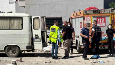 Aydın’ın Söke ilçesinde minibüste yaşamını sürdüren bir kişi ölü olarak