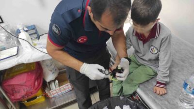 Batman’da su matarasına sıkışan çocuğun parmağı, hastanede itfaiye ekibi tarafından
