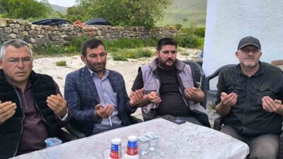 Afyonkarahisar’ın Şuhut ilçesine bağlı Karahallı köyünde, birlik ve beraberlik vurgusunun