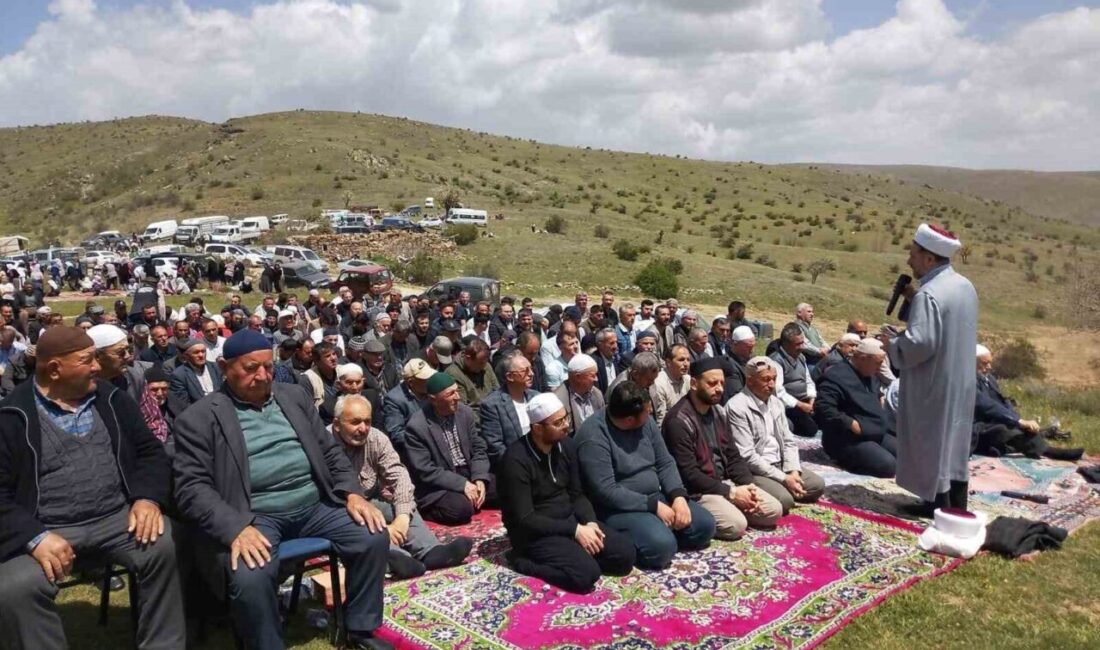 Afyonkarahisar’ın Şuhut ilçesine bağlı Çakırözü Köyü Muhtarlığı öncülüğünde düzenlenen şükür
