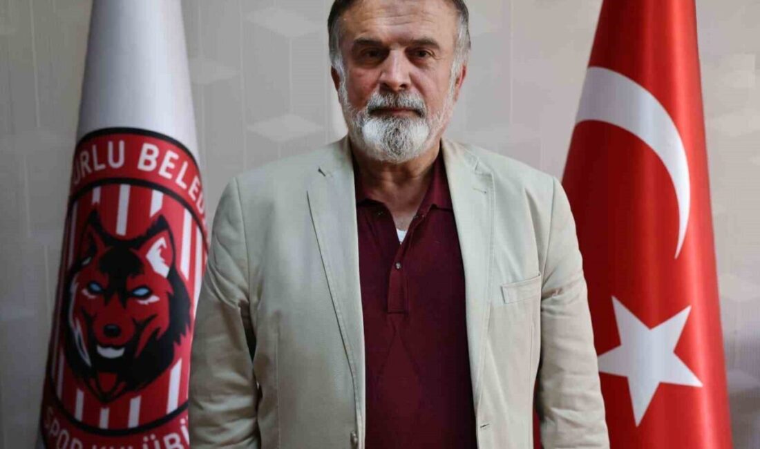 Sungurlu Belediyespor Kulübü’nde gerçekleştirilen genel kurul toplantısında kulüp başkanlığı görevine