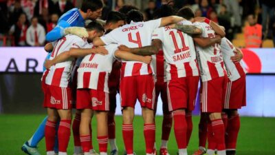 Trendyol Süper Lig’in son haftasında ligden düşecek son takımın belirleneceği