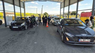 Trafik Haftası kapsamında Tekirdağ’da yapılan uygulamada, sürücülere direksiyon başında telefon