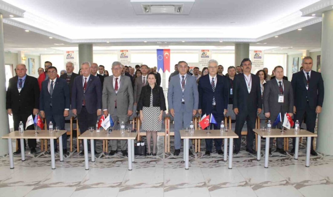 Aydın’da düzenlenen konferansta, süt sığırcılığında iklim değişikliğinin üretimden hayvan sağlığına