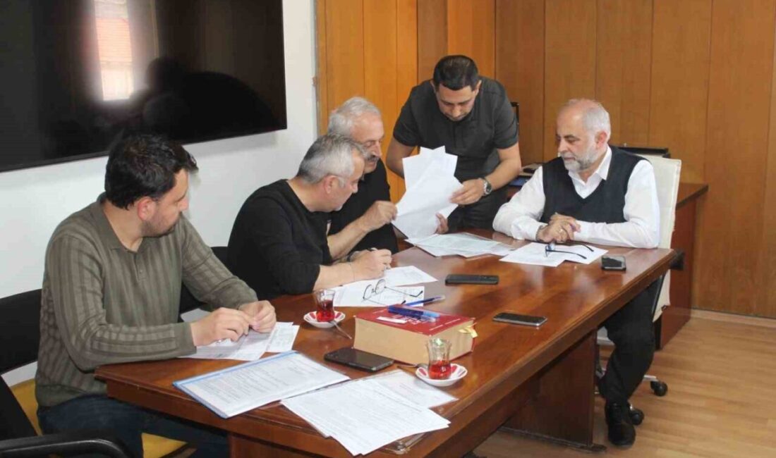 Kastamonu’nun tarihi simgelerinden bir tanesi olan ve tahliye edilen Kurşunlu