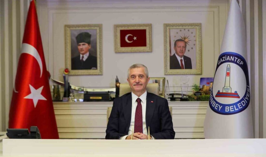 Dünyada anne sevgisinin yerine konulabilecek başka bir değer olmadığını ifade