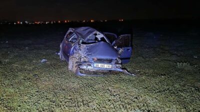 Afyonkarahisar’da kontrolden çıkarak takla atıp şarampole giren otomobilin sürücüsü yaralandı.