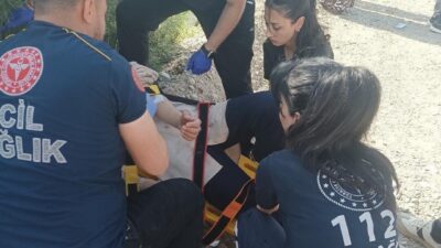 Adıyaman’da, kontrolden çıkan otomobilin takla atması sonucu 2 kişi yaralandı.