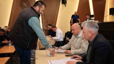 Yaklaşan Kurban Bayramı öncesinde hazırlıklarını yoğunlaştıran Talas Belediyesi, kurban satış