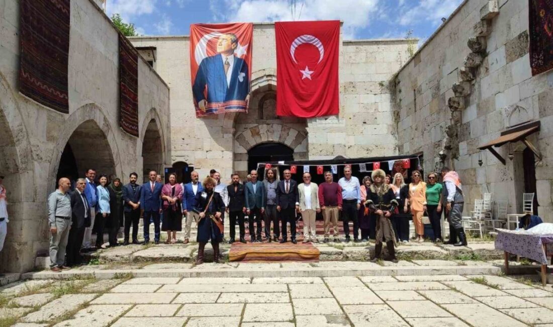 Denizli’de Efe ve Yörük kültürünü yaşatmak amacıyla faaliyetlerini sürdüren Denizli