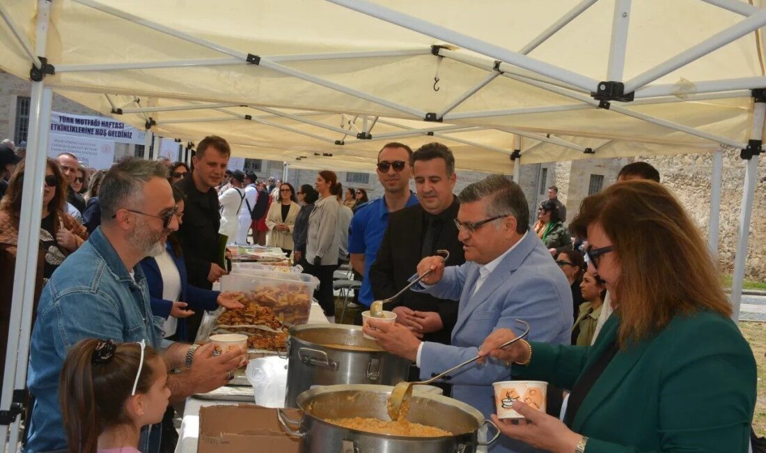 Sinop’ta Türk Mutfağı Haftası etkinlikleri kapsamında Tarihi Cezaevi Müzesi’ni ziyaret