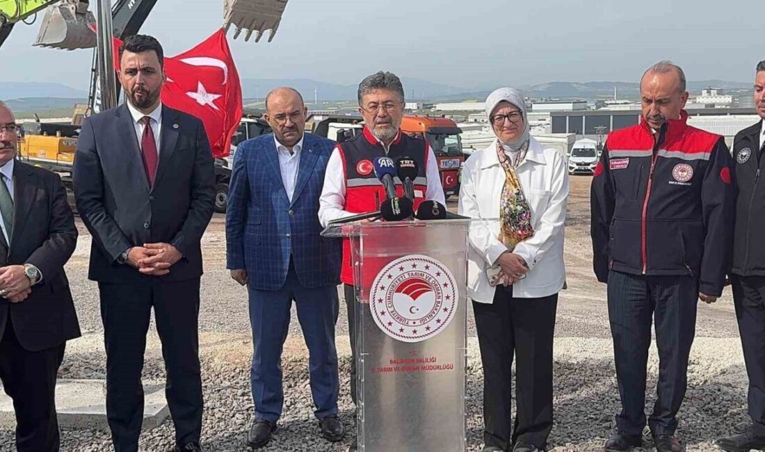 Tarım ve Orman Bakanı İbrahim Yumaklı, Gönen Sera Organize Tarım