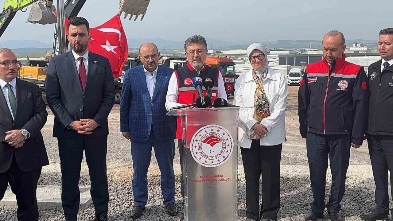 Tarım ve Orman Bakanı İbrahim Yumaklı, Gönen Sera Organize Tarım