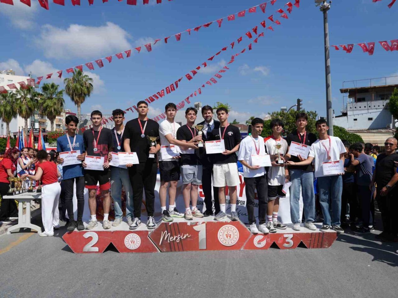 Mersin’in Tarsus ilçesinde 19 Mayıs Atatürk’ü Anma, Gençlik ve Spor