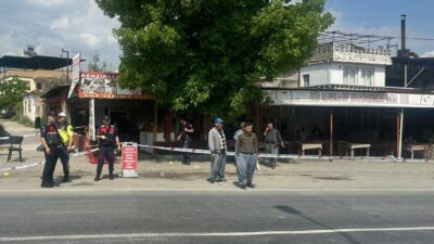 Mersin’in Tarsus ilçesinde bir lokantaya pompalı tüfekle düzenlenen saldırıda işletme