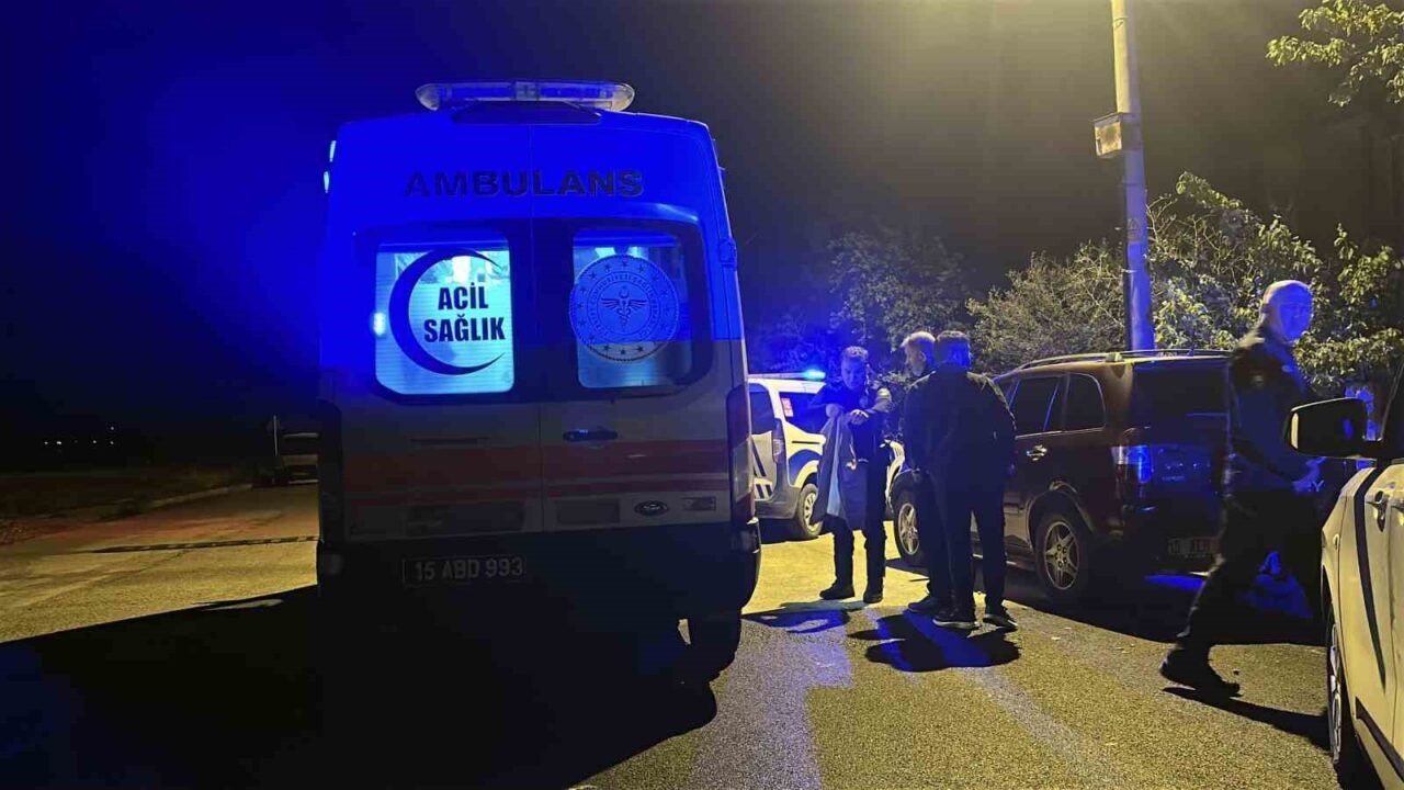 Burdur’da evde tartıştığı babasının 5 yerinden bıçaklayan şahıs polis ekipleri