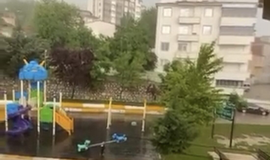 Tokat’ta taşkın uyarılarının ardından etkili olan sağanak yağış kentte hayatı