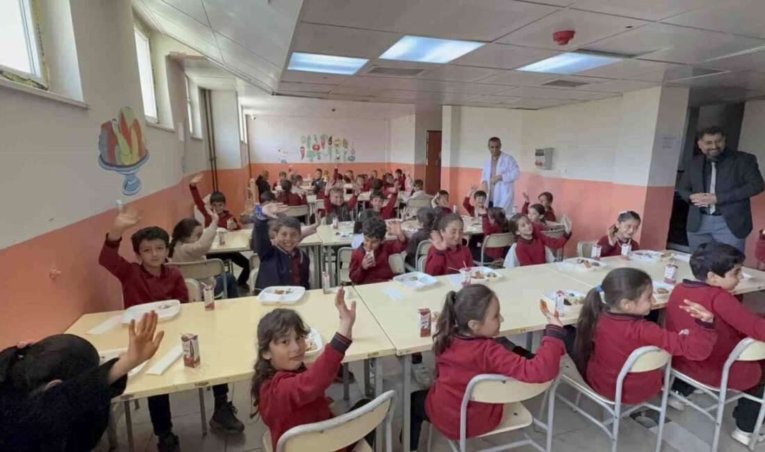 Bitlis’in Tatvan Mesleki Eğitim Merkezi öğretmen ve öğrencileri, “Maarifin Kalbinde