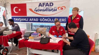 Kütahya’nın Tavşanlı İlçe Kaymakam Ömer Faruk Özdemir, Türk Kızılayı tarafından