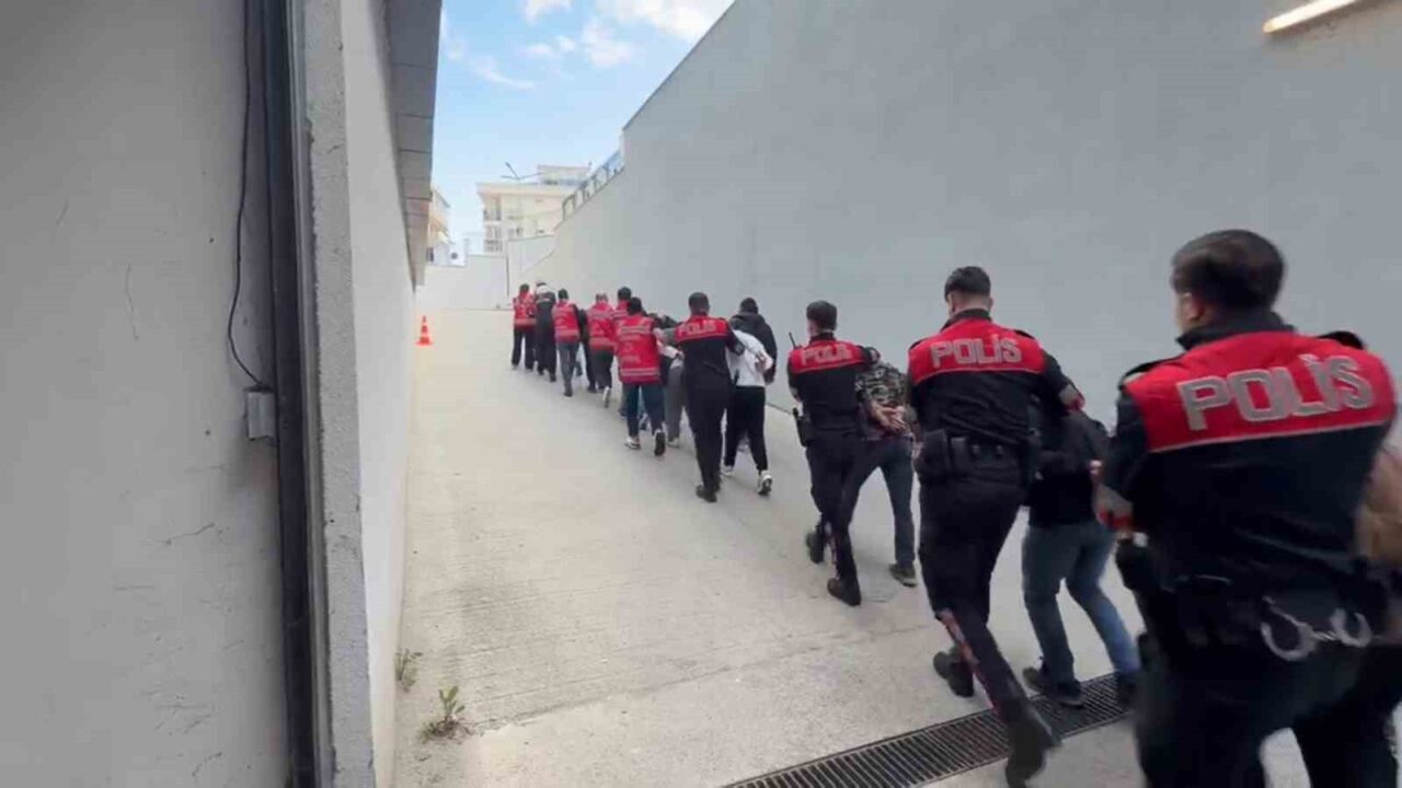 Tekirdağ’da sosyal medya üzerinden yabancı uyruklu kadınları para karşılığı fuhuş