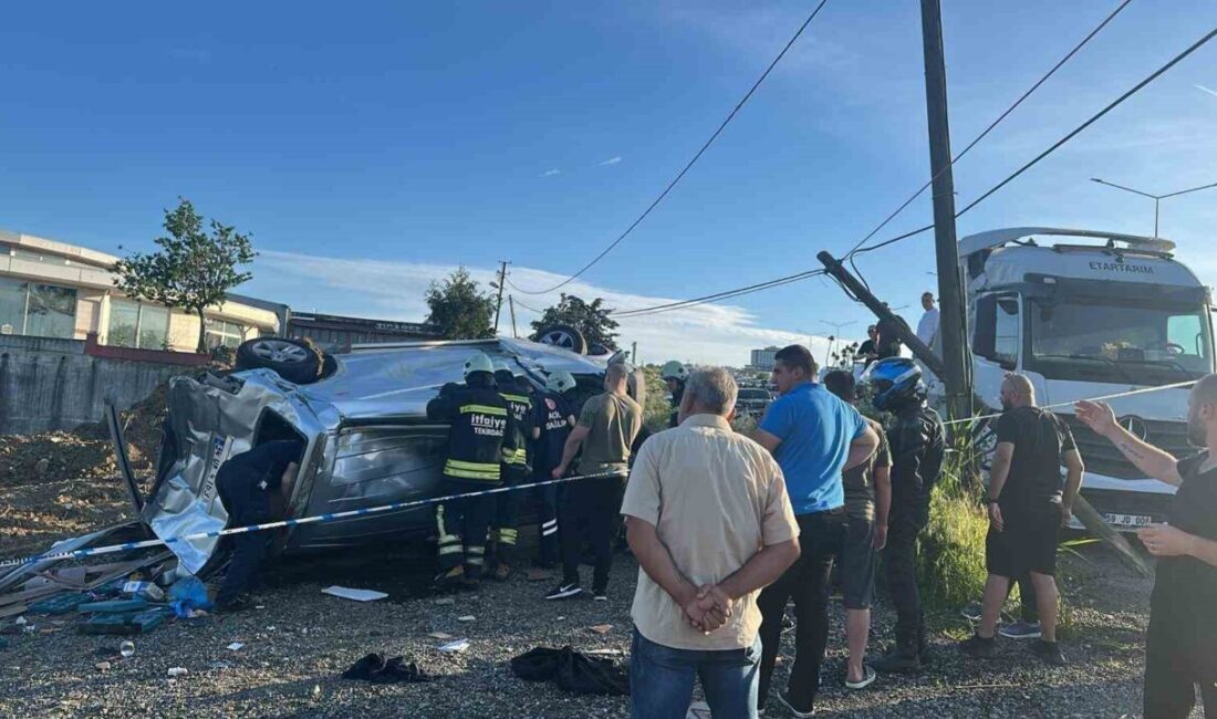 Tekirdağ merkez Süleymanpaşa ilçesinde yolcu midibüsü ile hafif ticari aracın