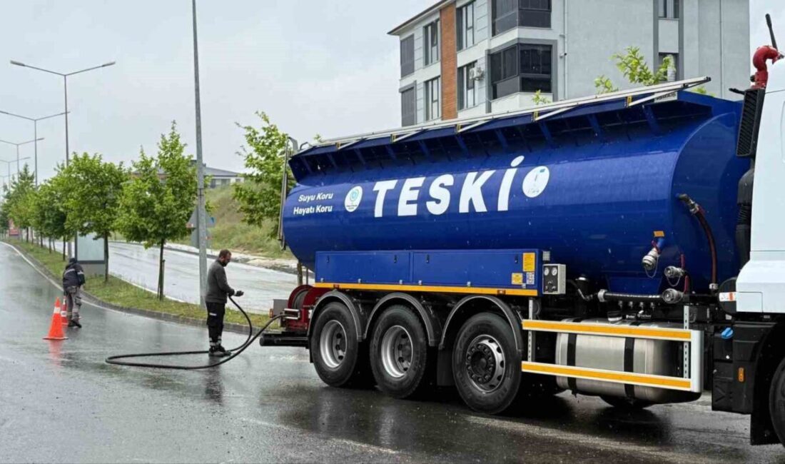 Tekirdağ’da etkili olan yoğun yağış nedeniyle Tekirdağ Büyükşehir Belediyesi ile
