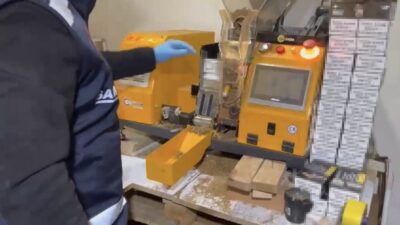 Samsun’un Tekkeköy ilçesinde düzenlenen kaçakçılık operasyonunda 45 bin 800 adet