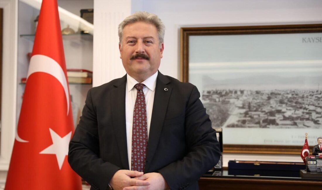 Gençlere verdiği desteklerle Türkiye’nin geleceğine de yatırım yapan Melikgazi Belediyesi,