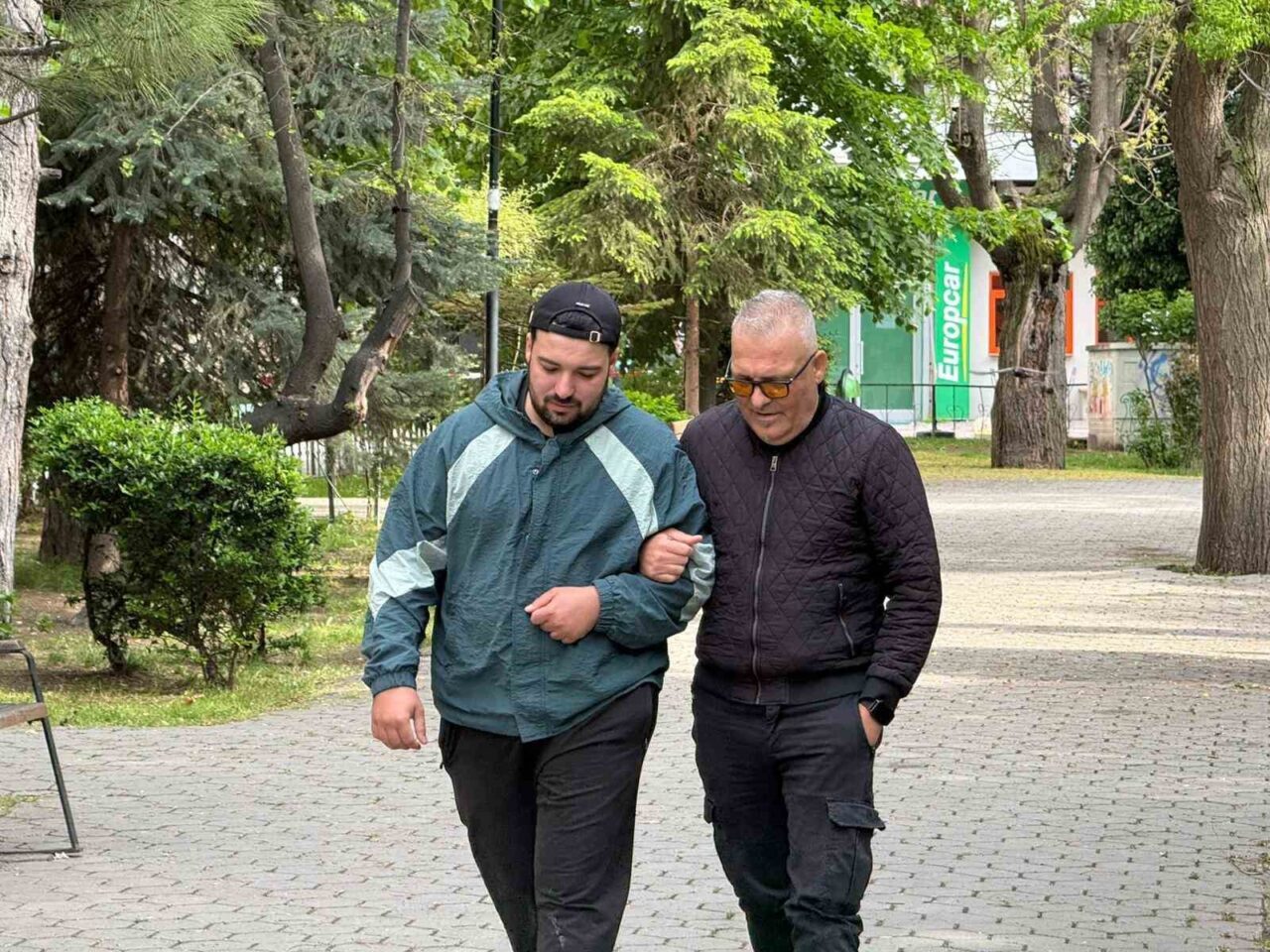 Eskişehir’de yaşayan Yasin Kurt, 2 yıl önce koltuklarını temizlediği aracının