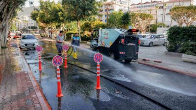 Alanya Belediyesi Temizlik İşleri Müdürlüğü ekipleri, yaklaşan Kurban Bayramı öncesinde