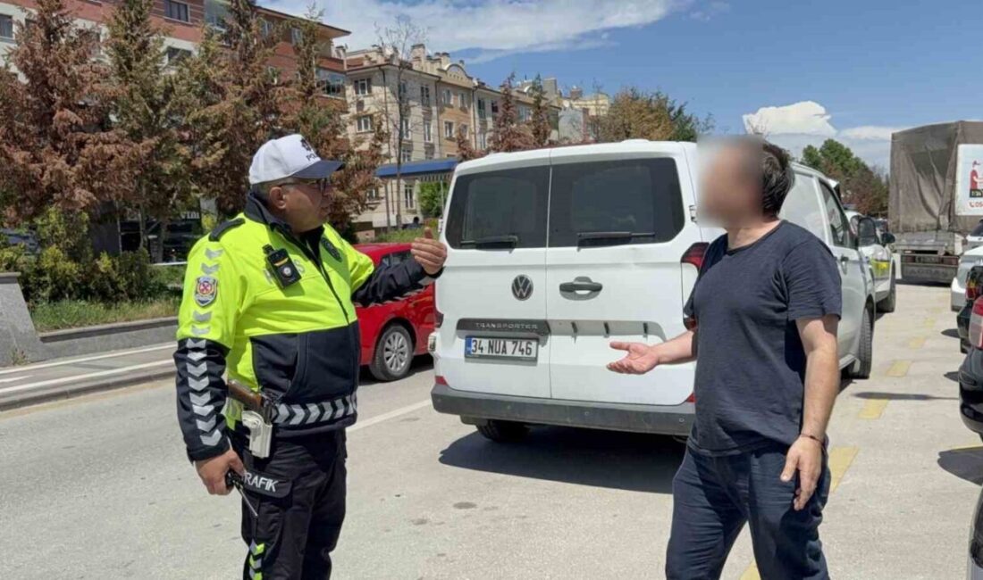 Eskişehir’de ters yönden gelerek trafik denetimine takılan ve 52 bin